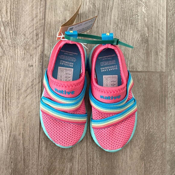 Native Kids Sneakers in Pink with Rainbow - Picture 3 of 5